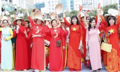 Hơn 6.000 tà áo dài xuống phố biển, đăng ký tham gia xác lập kỷ lục Việt Nam