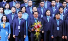 Ông Nguyễn Đình Khang giữ chức Chủ tịch Tổng Liên đoàn LĐ Việt Nam khóa XIII