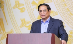 Thủ tướng: Không lãng phí thời gian, công sức vì thủ tục hành chính, quan liêu