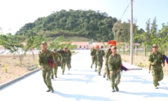 Video: Người lính đảo vùng biển Tây Nam đón Tết thế nào?