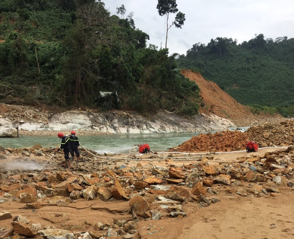 Sau 28 ngày mới tìm thấy thi thể nghi công nhân mất tích do sạt lở ở Rào Trăng 3