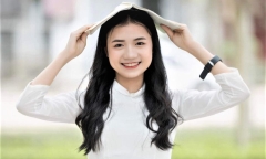 Đang đi làm công nhân, nữ sinh nhận tin thành thủ khoa khối C00