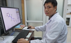 Đam mê chinh phục các phản ứng hoá học của phó giáo sư trẻ nhất Việt Nam 2020