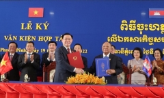 Chủ tịch Quốc hội Việt Nam và Campuchia hội đàm, ký kết thỏa thuận hợp tác
