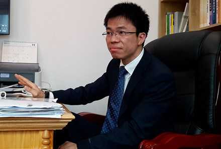 'Hiệu trưởng chửi học viên tục tĩu' vẫn tự nhận là giáo sư