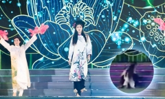 Hoa hậu Thiên Ân ngã cầu thang trên sân khấu