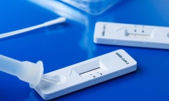 Sau dương tính, F0 cần test nhanh bao nhiêu lần là đủ?