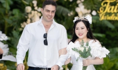 Bi hài chuyện diễn viên 'lùn nhất showbiz' lấy chồng Tây