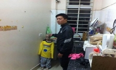 Bé trai 10 tuổi bị cha đẻ bạo hành dã man: Chủ tịch Hà Nội yêu cầu xử lý nghiêm