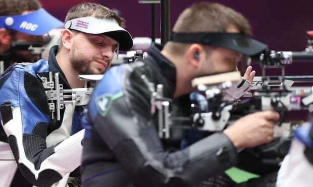 Xạ thủ hàng đầu thế giới bắn nhầm bia, cay đắng mất huy chương Olympic