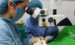 Mộng bò qua mắt, người phụ nữ suýt mù