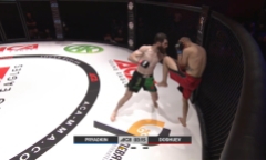 Võ sĩ tung liên tiếp 4 cú đấm cực mạnh hạ knock-out đối thủ