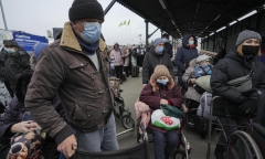 Ảnh: Hơn 500.000 người rời khỏi Ukraine