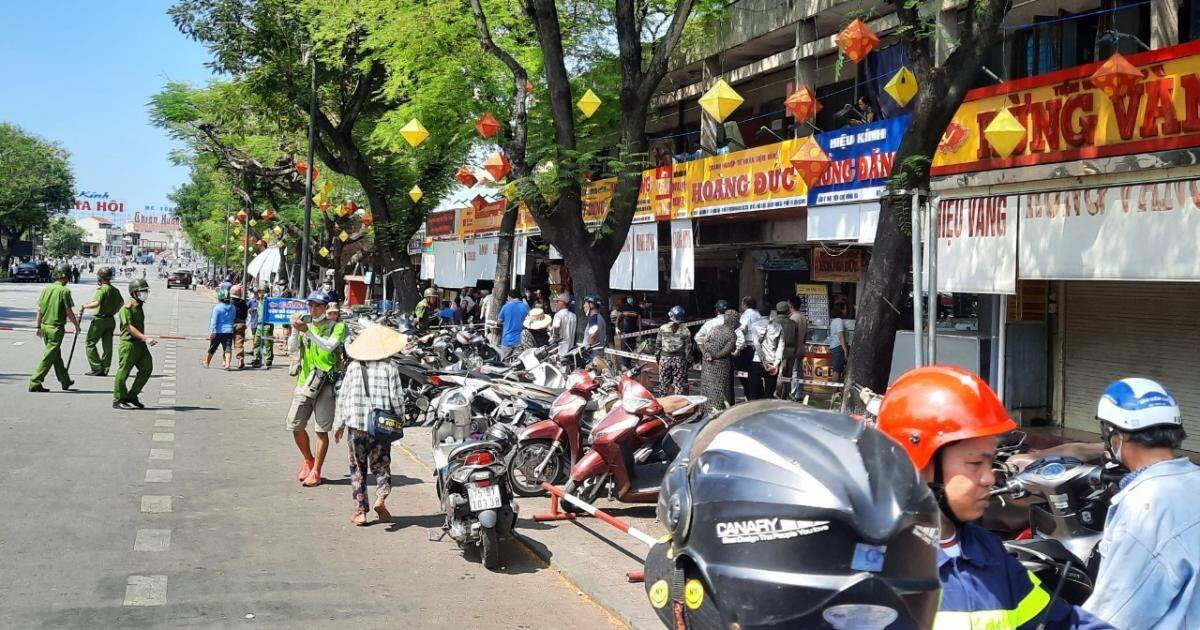 Phó Giám đốc Công an Huế kể phút đấu trí, buộc kẻ vác AK cướp tiệm vàng đầu hàng