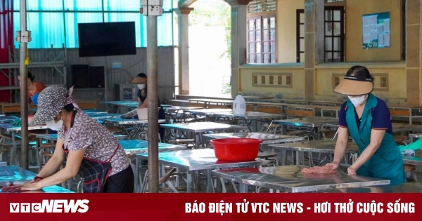 Hơn 160 học sinh mắc cúm A, cả trường ở Nghệ An nghỉ học dài ngày