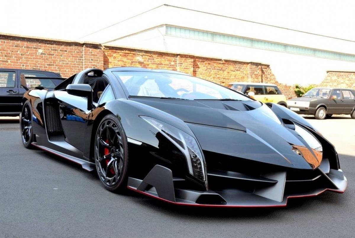 Siêu xe Veneno Lamborghini đắt nhất từng được bán có gì đặc biệt?