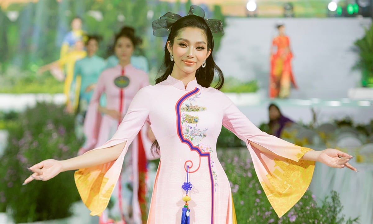 Á hậu Miss Globe 2022 Lâm Thu Hồng khoe sắc với áo dài