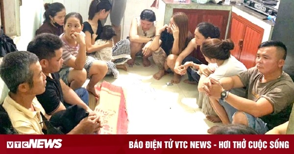 Nghệ An: Triệt phá 'boong ke' cờ bạc lắp camera và cảm biến báo động