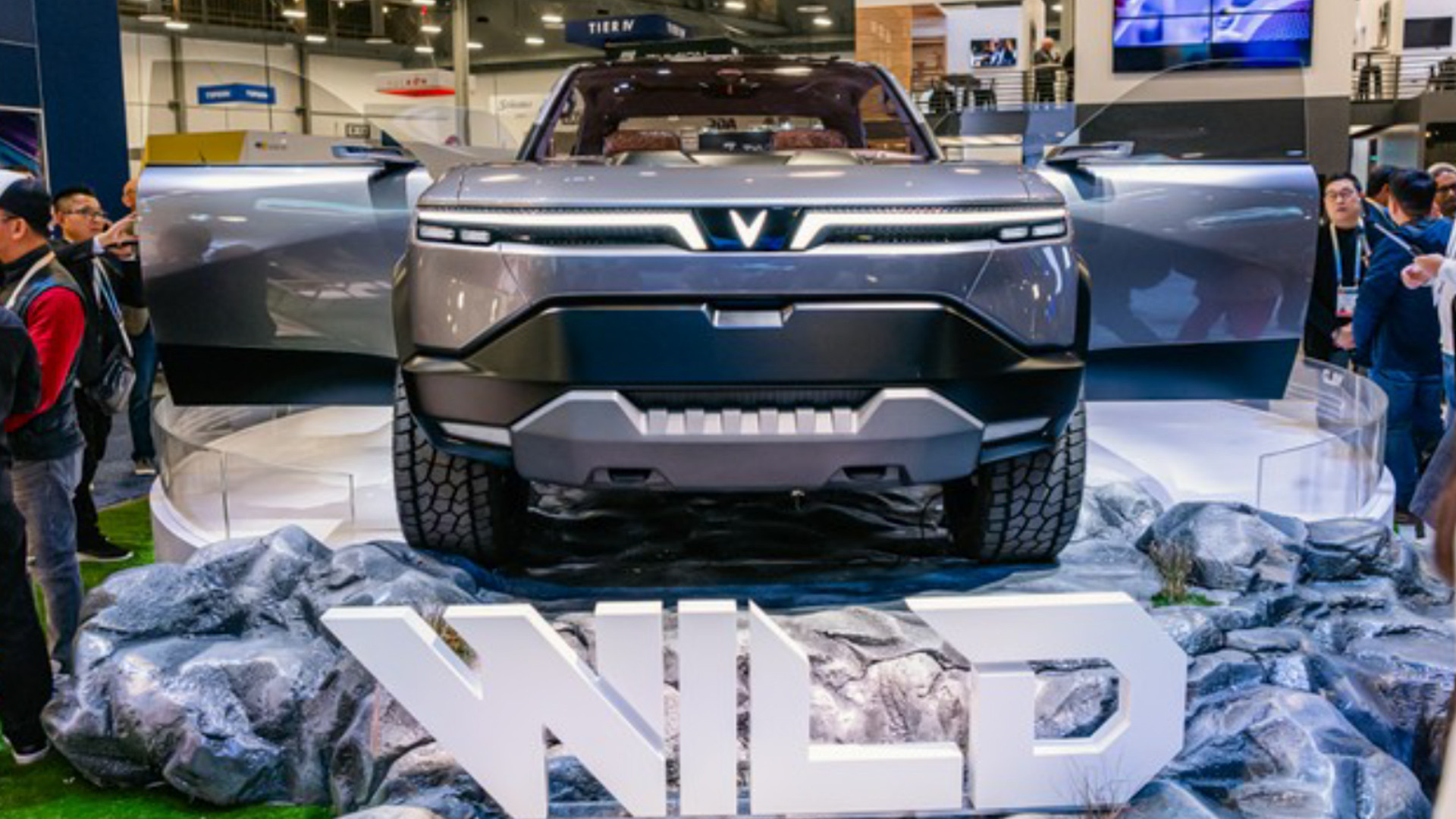 Xe bán tải điện VinFast VF Wild lăn bánh lần đầu tại Mỹ 