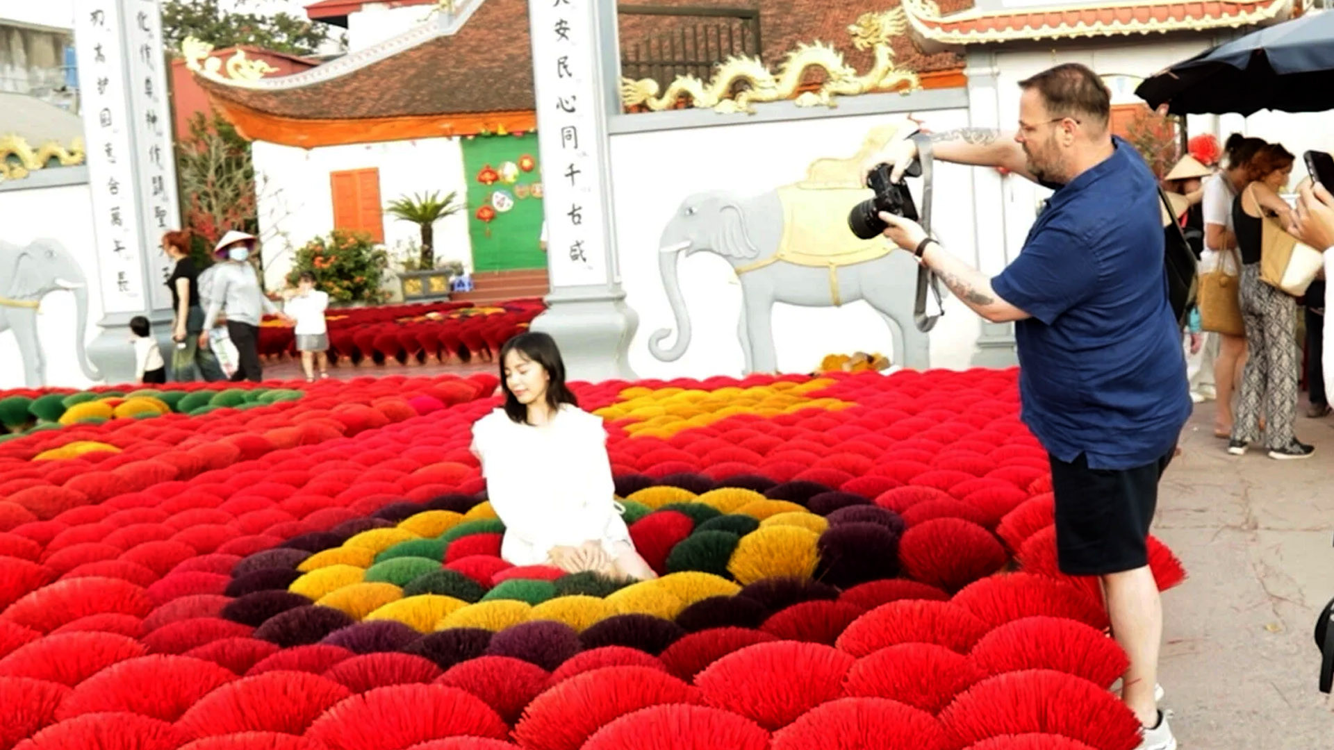 Làng hương Quảng Phú Cầu thành điểm 'săn' ảnh dịp cuối năm