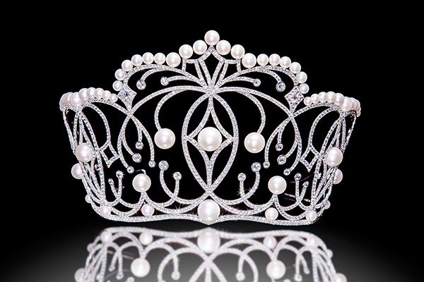 'Soi' vương miện 1,2 tỉ đồng của Miss Photo 2017