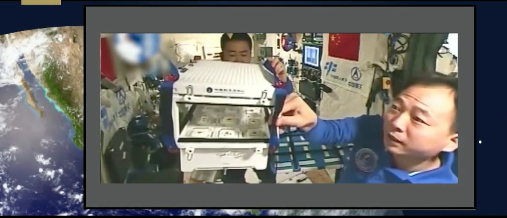 Video: Phi hành gia Trung Quốc ăn gì ngoài vũ trụ?