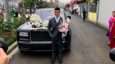 Cầu thủ Quang Hải dùng siêu xe hàng chục tỷ đồng rước dâu 