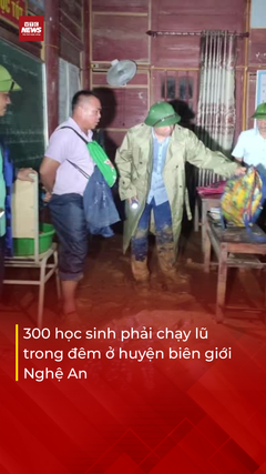 Nghệ An: Lũ ống bất ngờ, gần 300 học sinh xuyên đêm chạy lũ 