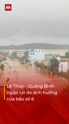 Hơn 12.000 ngôi nhà chìm sâu trong biển nước tại 'rốn lũ' Lệ Thuỷ
