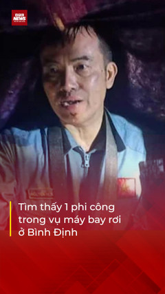 Rơi máy bay ở Bình Định: 1 phi công đang được đưa ra khỏi rừng