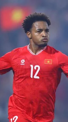 Nguyễn Xuân Son toả sáng rực rỡ, giúp tuyển Việt Nam vào bán kết AFF Cup 2024