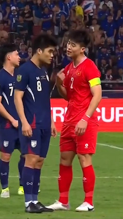 Duy Mạnh tiết lộ cuộc trao đổi với Supachok về bàn thắng thiếu fair-play