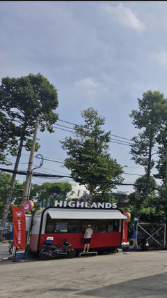 Vì sao Highlands ra cây xăng bán cà phê?