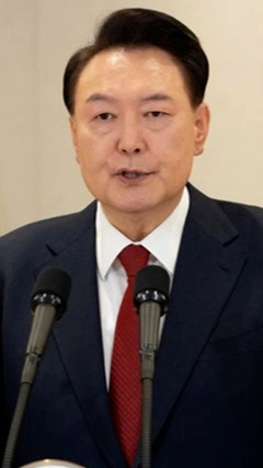 Lùi giờ thẩm vấn Tổng thống Hàn Quốc vì lý do sức khỏe 