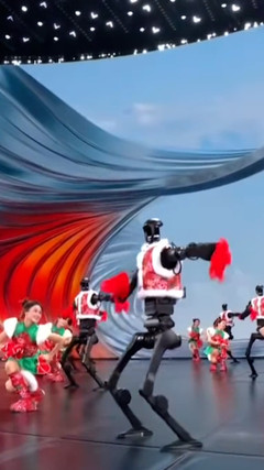 Xem robot của Trung Quốc múa khăn trong gala năm mới