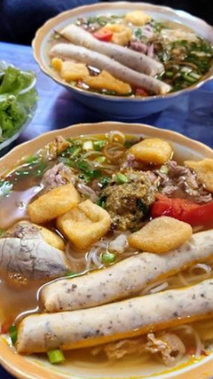 Hà Nội đình chỉ hoạt động quán bún riêu bán 1,2 triệu đồng 3 bát 