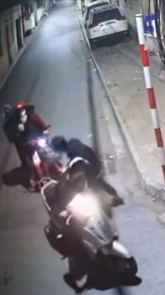 Vụ cô gái bị 3 thanh niên kề hung khí cướp tài sản: Công an vào cuộc