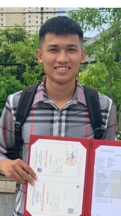 Tốt nghiệp Sư phạm loại giỏi, chàng trai viết đơn xin nhập ngũ