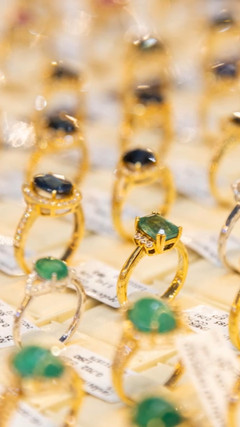 Giá vàng ngày 14/2: Vàng trong nước tăng mạnh, thế giới tiến sát 2.935 USD/ounce