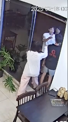 Khởi tố kẻ chọc ghẹo cô gái, đập phá quán ở TP.HCM 