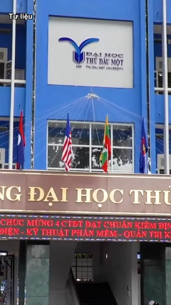 Không có chuyện 'công an dỏm đi xe biển xanh vào trường đọc lệnh bắt nam sinh'