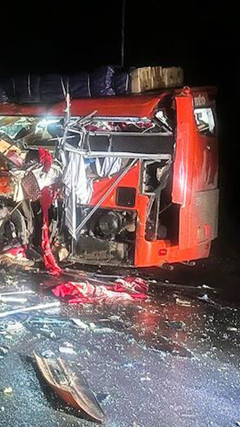 Tai nạn 6 người chết ở Sơn La: Nạn nhân bị hất văng, nằm la liệt xuống đường