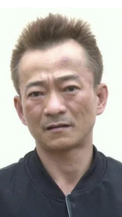 Kéo lê xe máy suốt 10km, tài xế ô tô bị tạm giữ