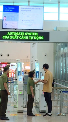 Người phẫu thuật thẩm mỹ cần làm lại thẻ căn cước, hộ chiếu