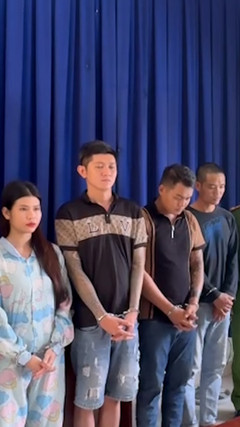 Kẻ xông vào quán nhậu đuổi chém thực khách ở TP.HCM khai gì?