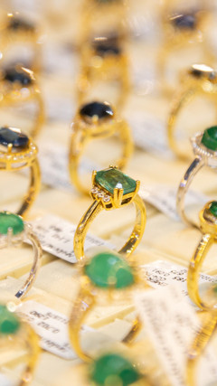 Giá vàng ngày 11/4: Tăng mạnh, lập đỉnh mới