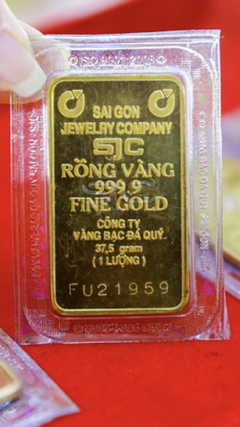 Giá vàng thế giới tiếp tục tăng nhẹ, trong nước đi ngang