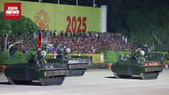 Dàn khí tài uy lực hiện đại bậc nhất tham gia tổng hợp luyện diễu binh 2/9