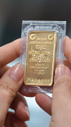 Giá vàng trong nước phá mọi kỷ lục