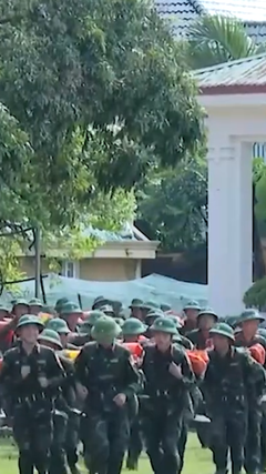 Quân đội huy động 240.000 người, máy bay, xe đặc chủng ứng phó bão Bualoi